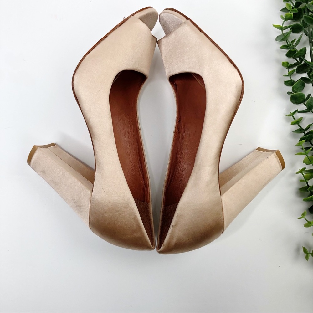 Vince Camuto Blush Pink Satin Peep Toe Heels 9 - Picture 6 of 8